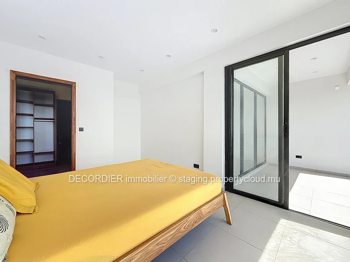 Penthouse with sea view in Albion