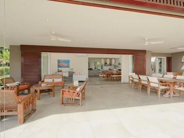 4 Bedroom Villa