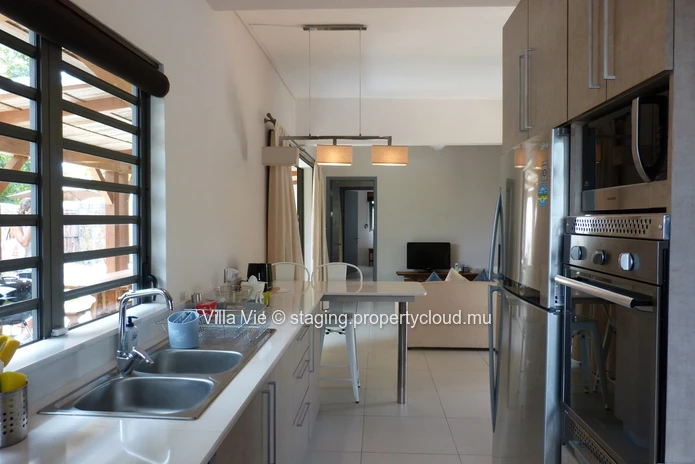 Grand Baie - Villa moderne de 2 chambres avec piscine privée