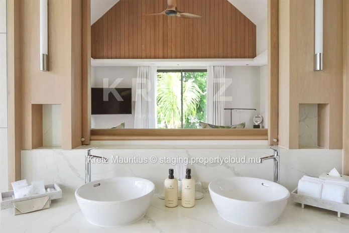 Exclusive – Contemporary villa in the heart of a 5* hotel estate (Sole Mandate)