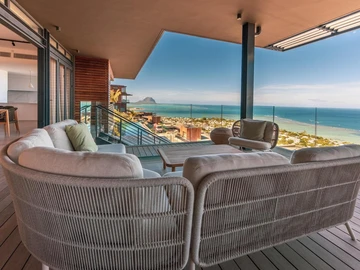 5 Bedroom Villa
