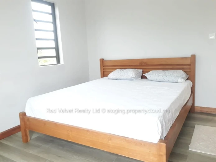  Beautiful House for Sale in Hermitage