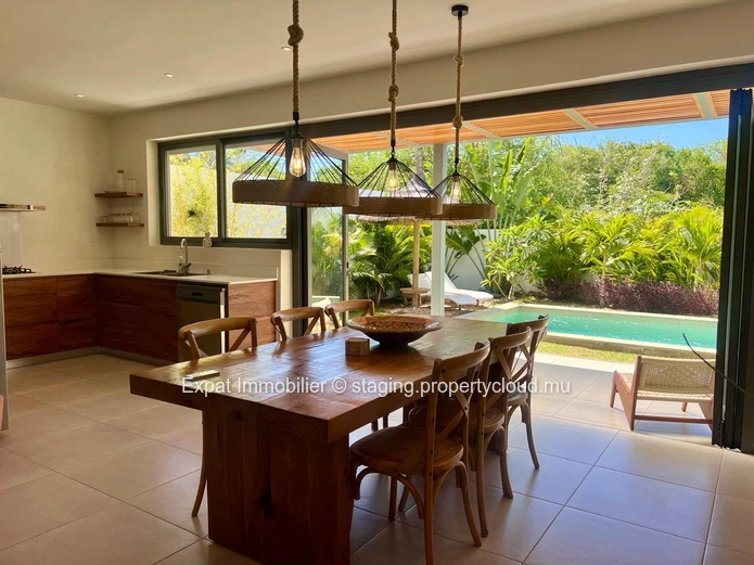 Available for sale – Modern villa with private pool in Chemin Vingt Pied – Grand Baie – Accessible only to Mauritians