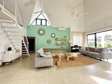 4 Bedroom Villa