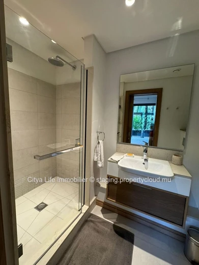 À Vendre : Magnifique Appartement de 194 m² au Mont Choisy Golf