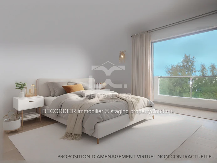 Penthouse located in a secure residence with a sea view rooftop