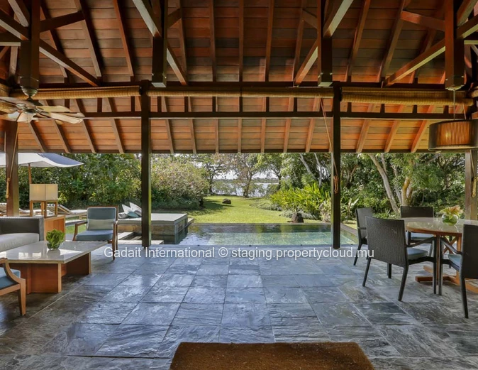 Investissez dans le luxe sur la côte Est de l'île Maurice avec cette villa de 3 chambres, vue Golf