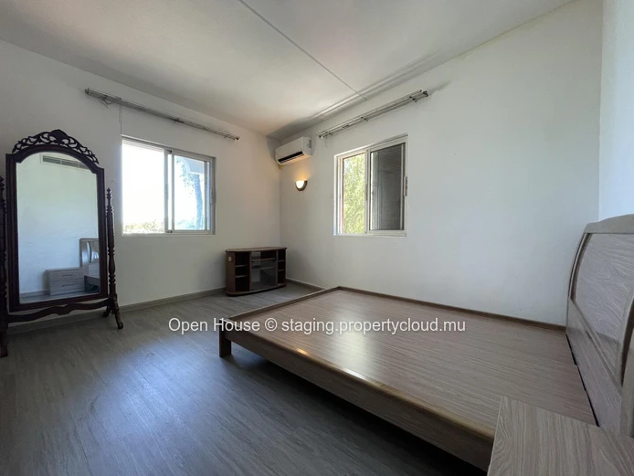 Appartement pieds dans l'eau à vendre à Grand Baie, 147m², 2 chambres
