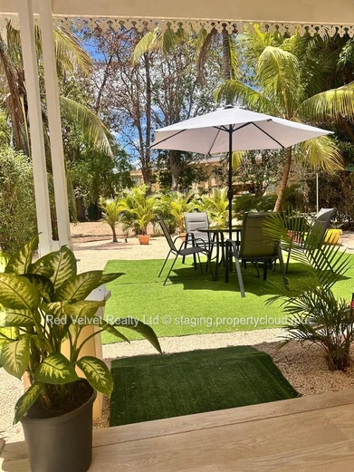 Beachfront Duplex for Rent in the West - Rs 130,000/Month - 120m2 - Direct Beach Access & View on le Morne  Mountain !