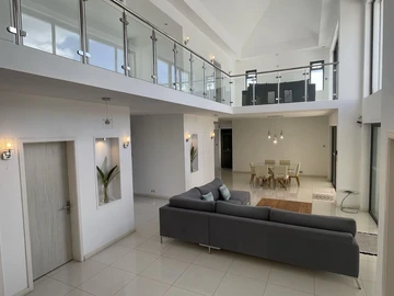 Maison de 4 Chambres