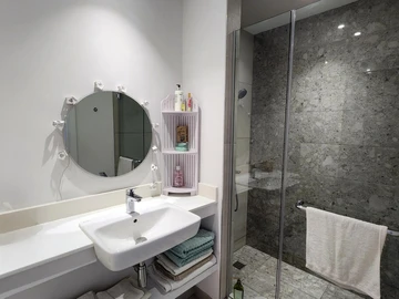 4 Bedroom Apartment