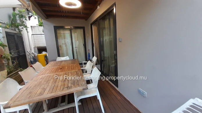 Bloc D'Appartement à vendre à Albion - Idéal pour investissement