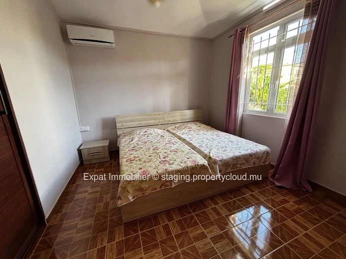 4-Bedroom House With Rooftop Near The Beach – Pereybere