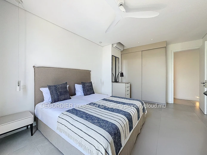 Beachfront – Luxury by the Ocean
