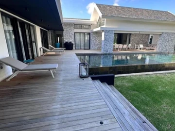 4 Bedroom Villa