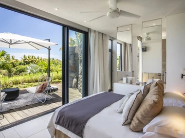 5 Bedroom Villa