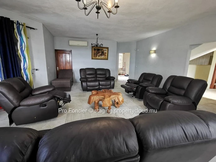 Maison à vendre à La Gaulette - Superbe maison contemporaine à étage avec vue panoramique.