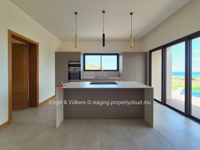 Majestic Villa with breath-taking sea and mountain views