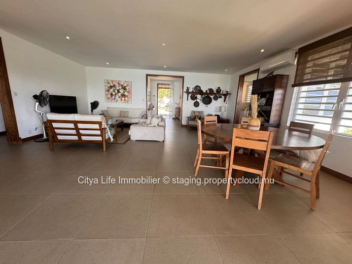 Évasion Parfaite : Maison en Front de Mer à Cap Malheureux