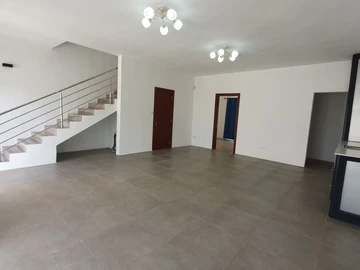 4 Bedroom Townhouse, Duplex
