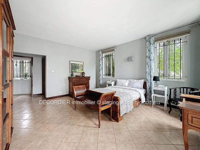 To rent – Elegant Modern Colonial-Style House with Pool in Pointe aux Canonniers