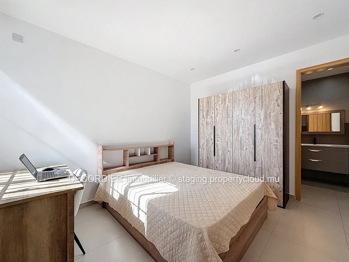 Beautiful Furnished Apartment for Sale – Albion
