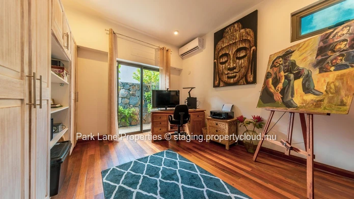 Elegant Bali-Style 3-Bedroom Villa with Pool and Kiosk