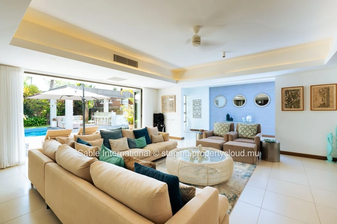 Villa PDS à vendre à Péreybère, 416m², 3 chambres, piscine privée, Vue mer, Proche Golf, Meublé.