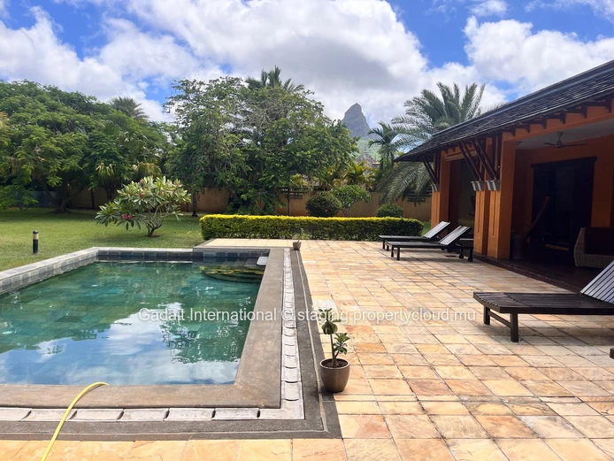 Luxury villa for sale in Tamarina Golf Estate – Exceptional property in Mauritius