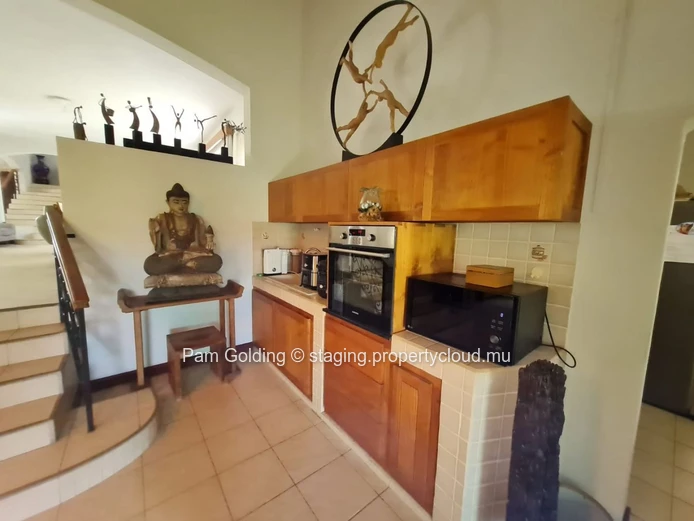 Charming 3-Bedroom Home with Room to Make It Your Own – Tamarin