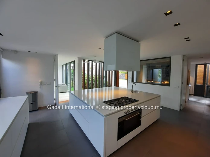 Villa Amicitia: villa with spa and private beach access at Anahita Golf & Spa Resort