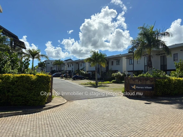 Spacious apartment for rent at Beau Plan (Sole Mandate)