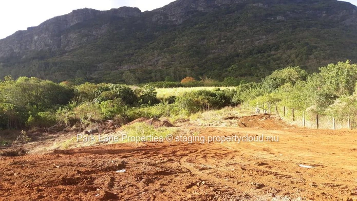 Terrain de 52 perches pour l'agriculture biologique dans un cadre paisible à Moka