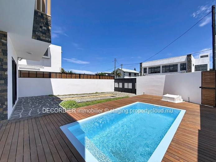 Maison Neuve avec Piscine