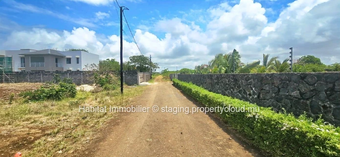 Residential plots in Grand Bay, with an area ranging from 82.1 toises (7.4 perches) to 118.2 toises (10.6 perches)