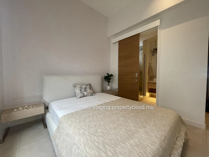 Stunning Beachfront Apartment for Rent in Grand Gaube with Luxury Amenities - Fully Furnished, Amazing Sea Views, and...