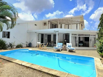 5 Bedroom Villa