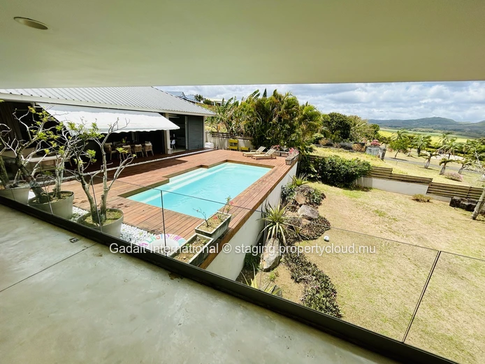 Contemporary Villa with Sea and Mountain Views – Mont Piton, Mauritius