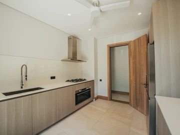 5 Bedroom Villa