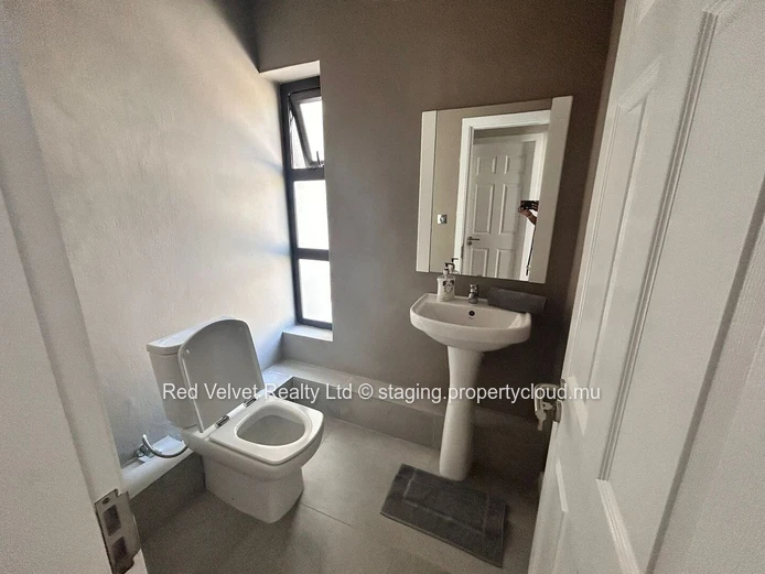 Luxurious Beachfront Apartment for Rent in Bain Boeuf, North, Mauritius