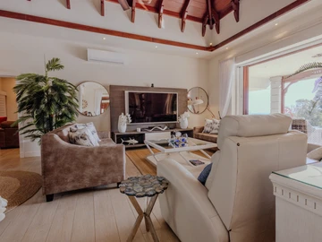 4 Bedroom Villa