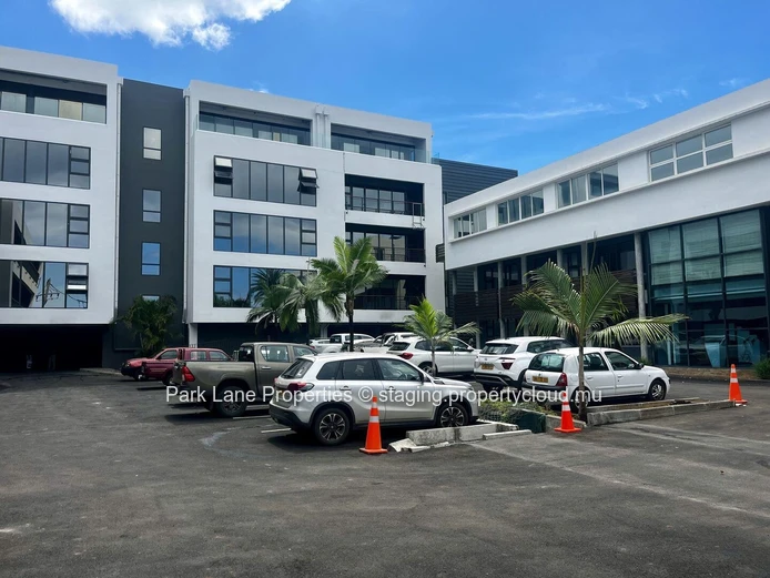 Centre d'Affaires de Prestige à Rivière Noire – Espaces Bureaux à Louer