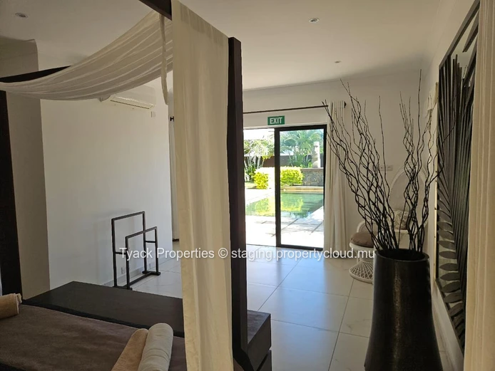 Luxury 4-Bedroom Villa for Sale in Pointe aux Biches – Near Beach