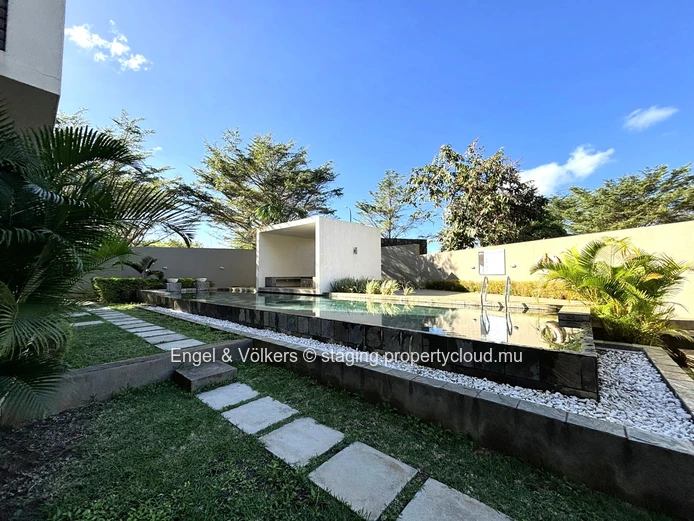 Modern 3-Bedroom Ground Floor Apartment in Flic en Flac