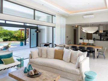 4 Bedroom Townhouse, Duplex