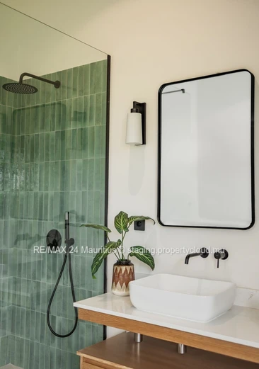 Tropical Oasis: Stunning 4-Bedroom Villa at Ekô Savannah Resort, Tamarin