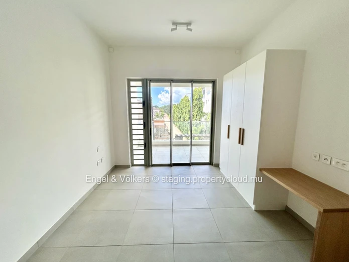 Modern 2-Bedroom Apartment for Sale in Pereybere