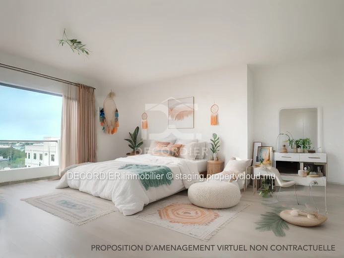 Penthouse located in a secure residence with a sea view rooftop