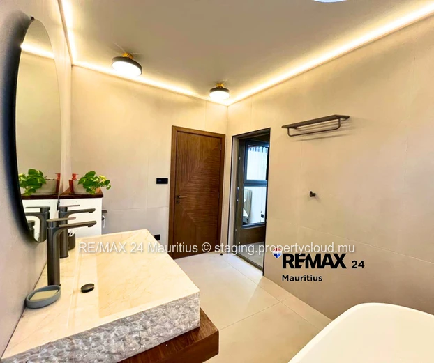 Brand new Villas only steps away to Beaches and Hotels.