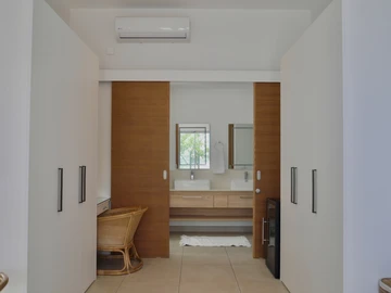 4 Bedroom Apartment